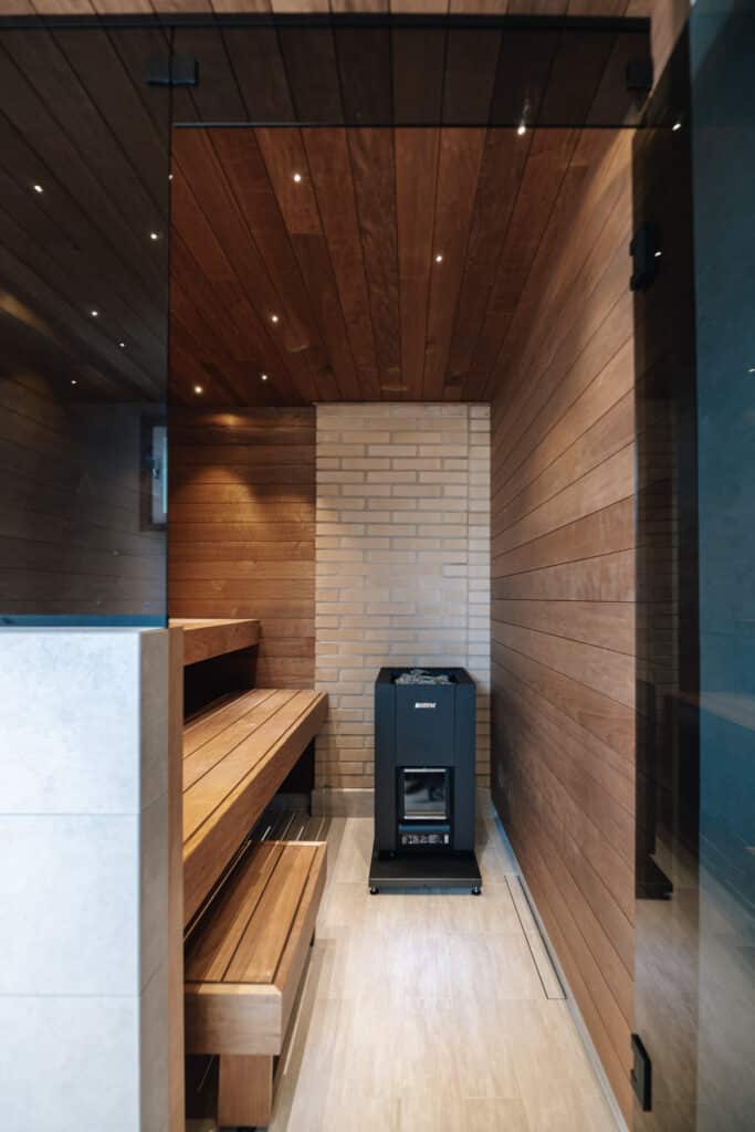 Kiukaan asennus Turku Sähkötyöt turvallisesti